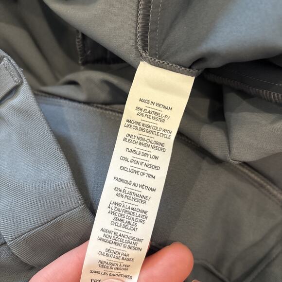 Rhone High Rise Pleated Commuter Pants Women’s Size 14 Short Gray Stretch NWT - Picture 7 of 11